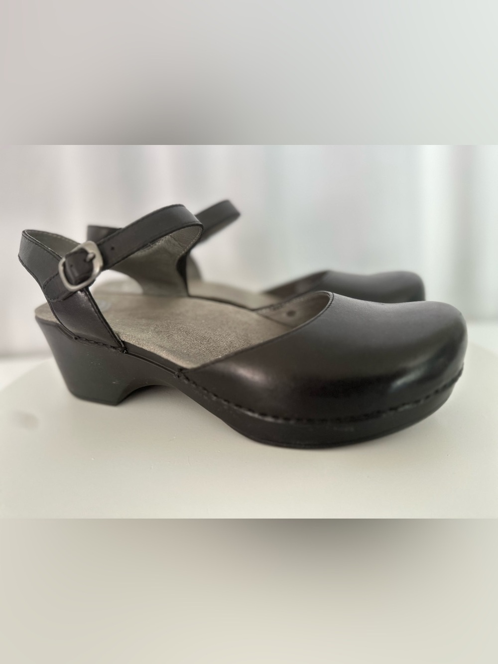 Dansko Black Leather Closed-Toe Ankle Strap Wedge Shoes US 12.5-13 (SH108) - Picture 5 of 11